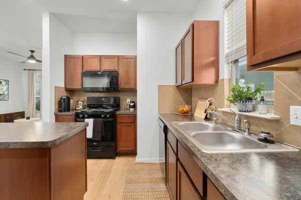 $1,800 | 4613 Graceful Lane, Unit 500, Austin, TX 78725