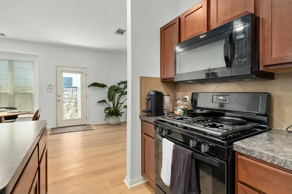 $1,800 | 4613 Graceful Lane, Unit 500, Austin, TX 78725