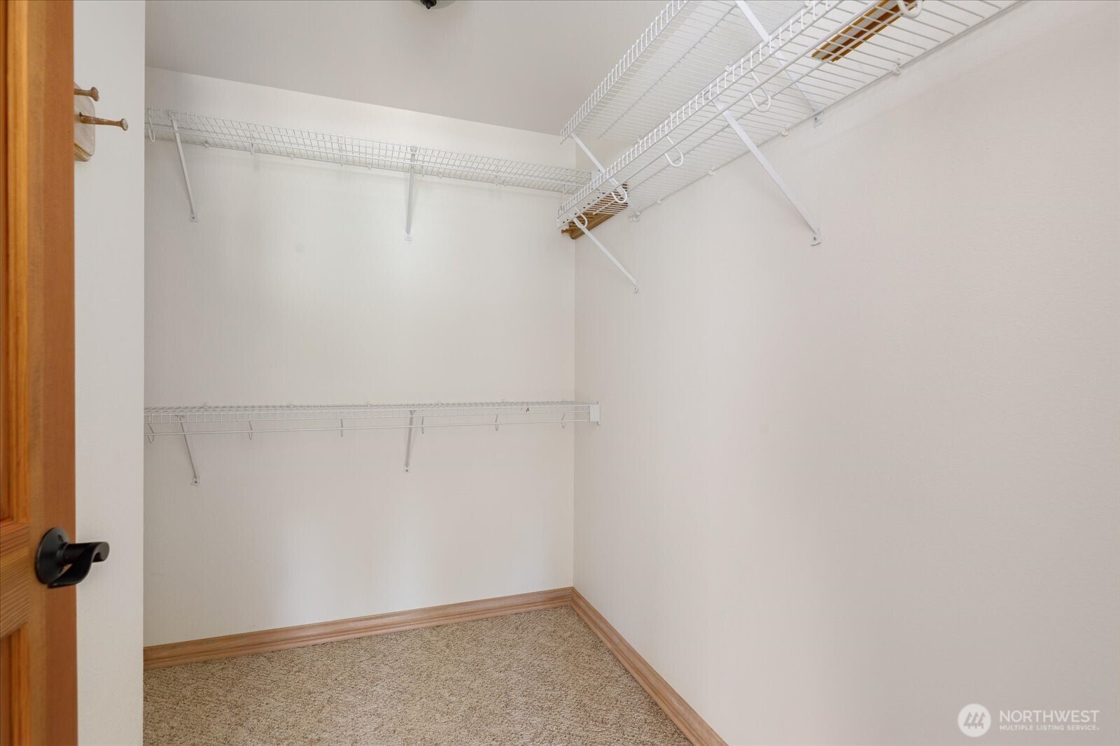 5295 Bounty Loop Freeland, WA 98249 - Photo 16 of 38