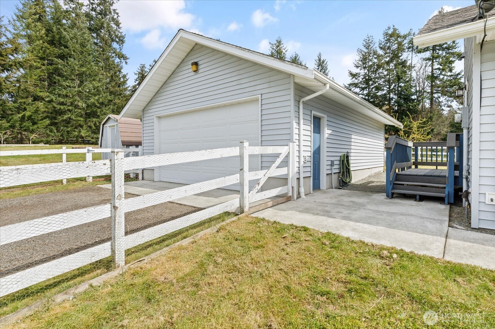 5295 Bounty Loop Freeland, WA 98249 - Photo 27 of 38