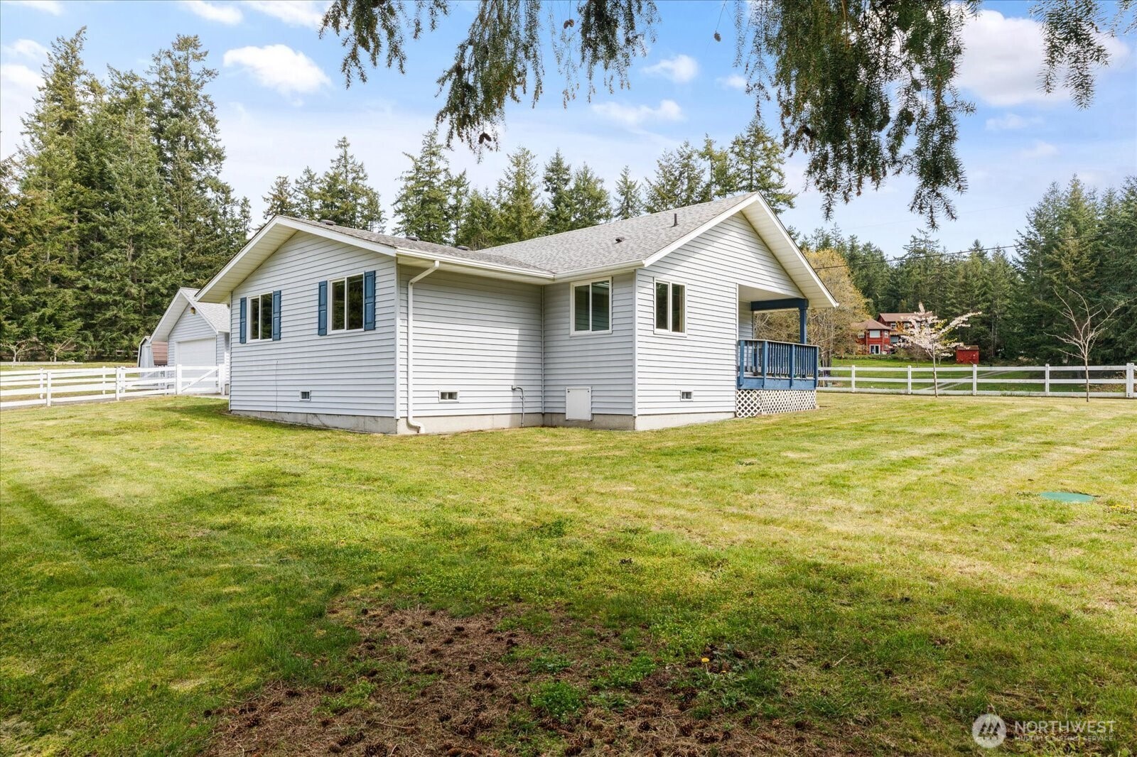 5295 Bounty Loop Freeland, WA 98249 - Photo 35 of 38