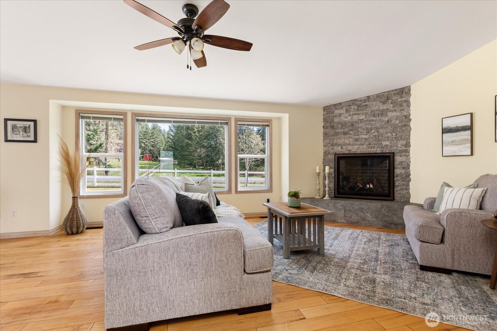 5295 Bounty Loop Freeland, WA 98249 - Photo 8 of 38