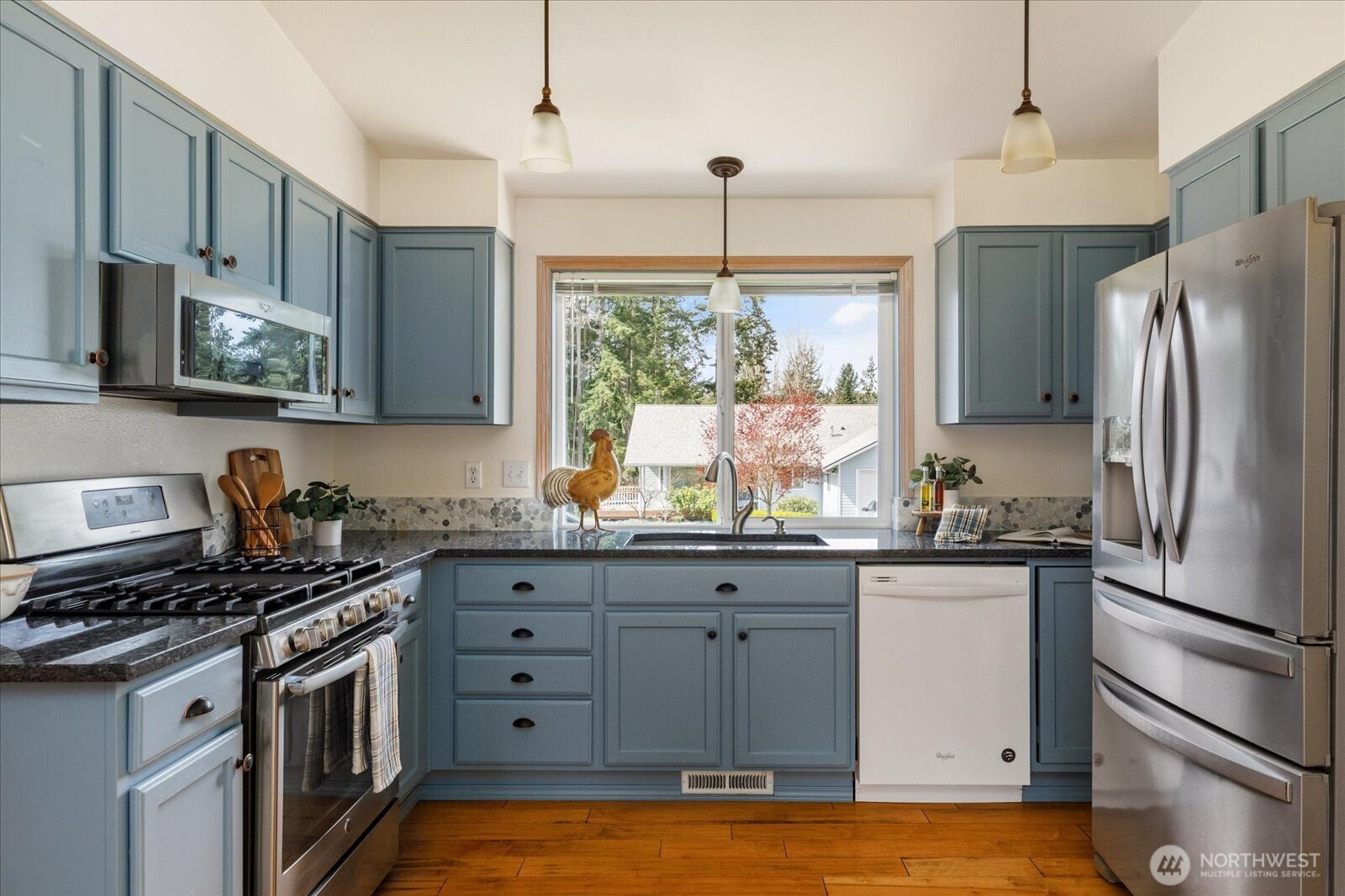 5295 Bounty Loop Freeland, WA 98249 - Photo 10 of 38