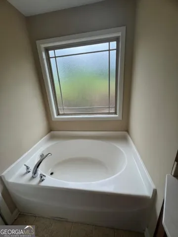 $2,100 | 2918 Hillside Place, Decatur, GA 30034