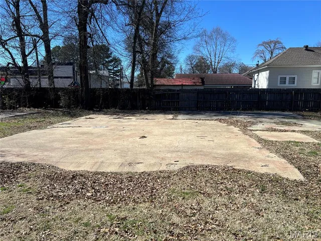 $20,000 | 107 North Everett Street, Kennett, MO 63857