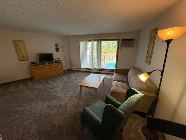 $144,000 | 8935 Old Cedar Avenue South, Unit 211, Bloomington, MN 55425