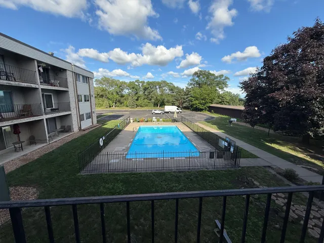 $144,000 | 8935 Old Cedar Avenue South, Unit 211, Bloomington, MN 55425