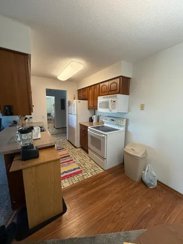 $144,000 | 8935 Old Cedar Avenue South, Unit 211, Bloomington, MN 55425