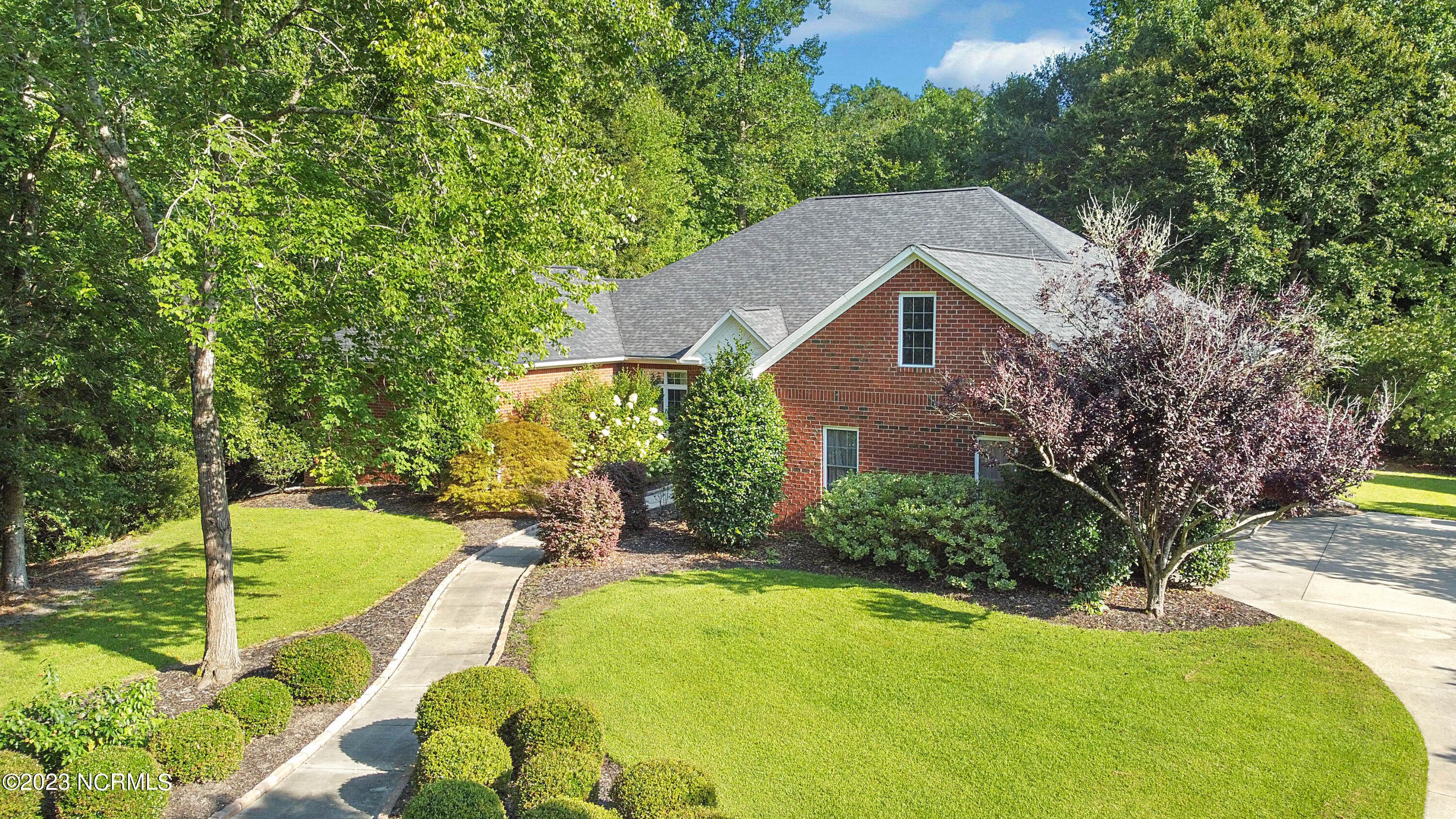 605 Taberna Circle New Bern, NC 28562 - Photo 7 of 43 Front