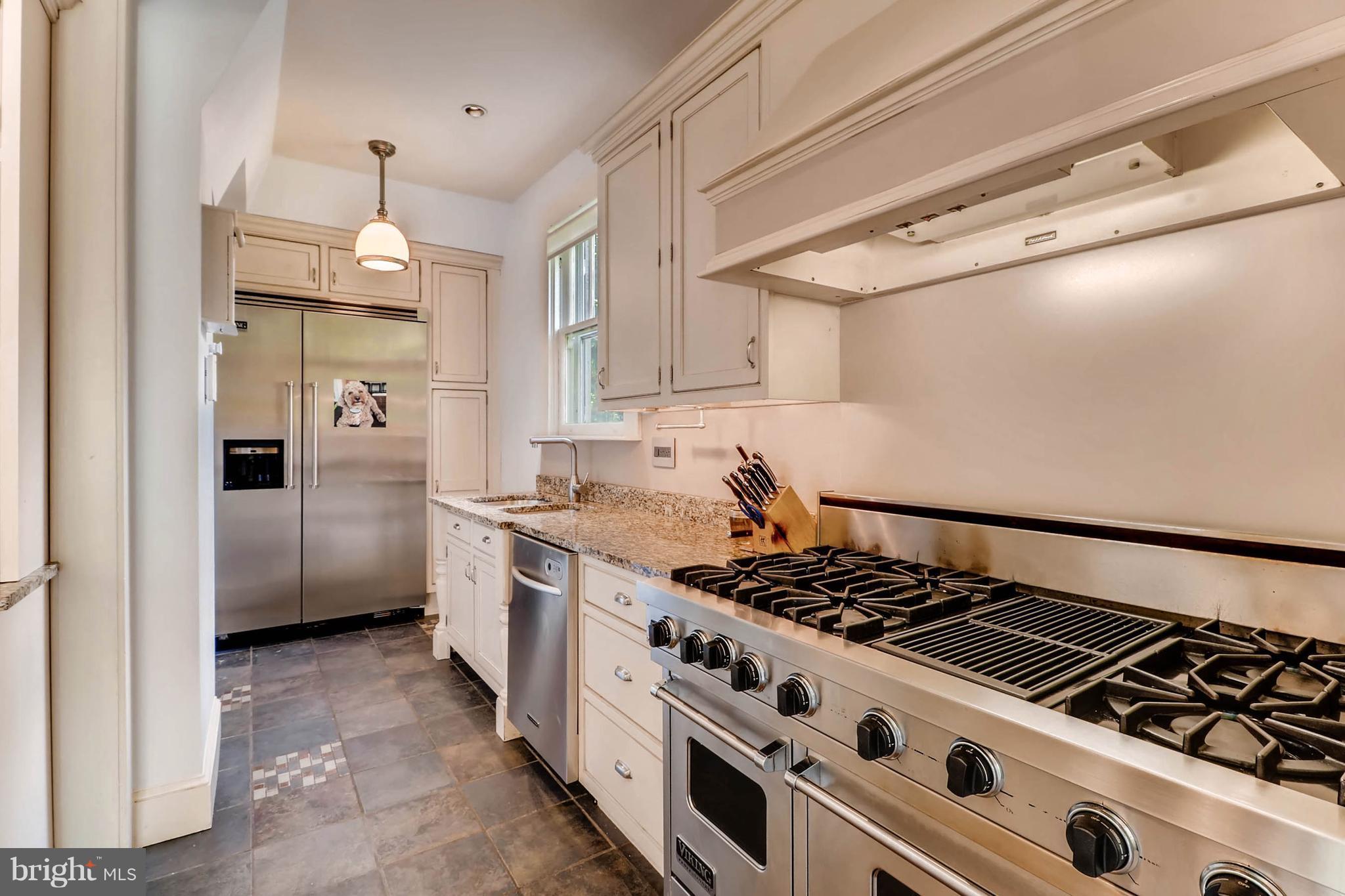 4 Beechdale Road Baltimore, MD 21210 - Photo 8 of 30 Kitchen
