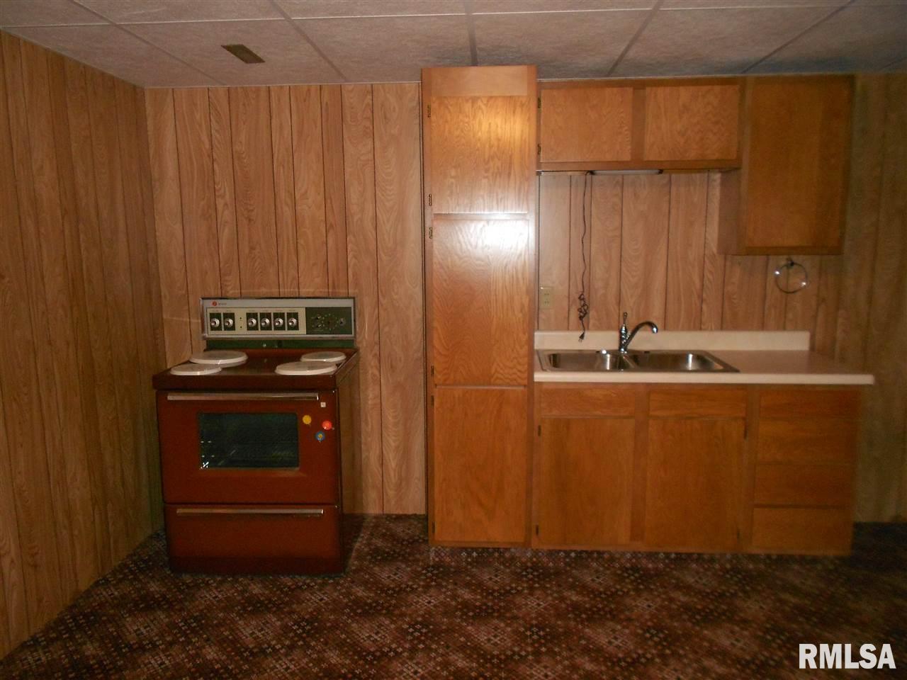 443 Main Street Bennett, IA 52721 - Photo 10 of 16 Gallery Image 10