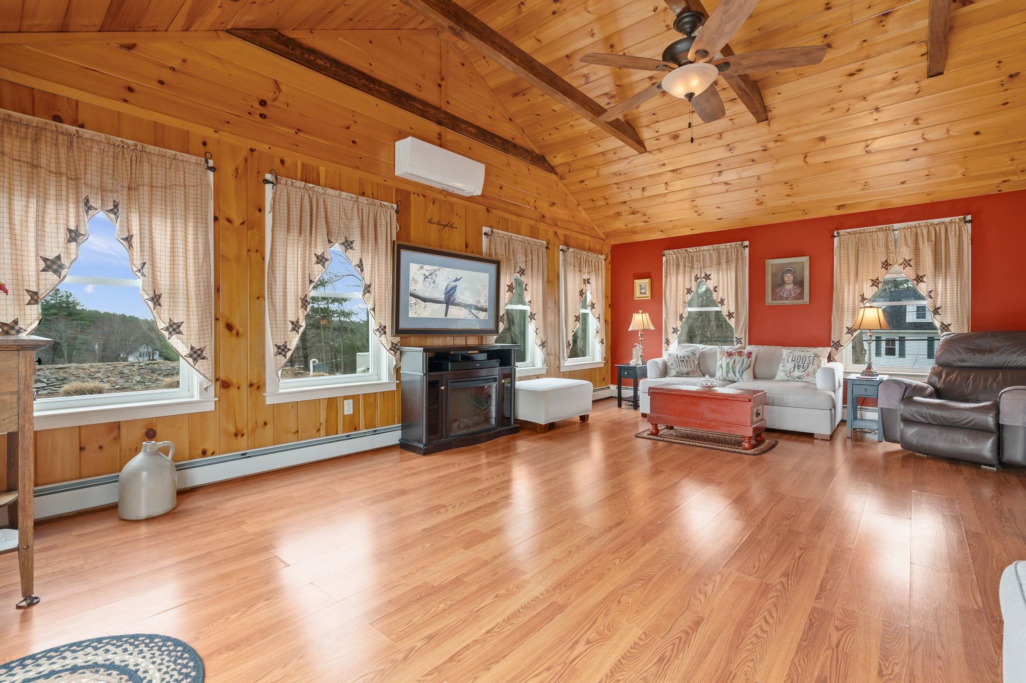 48 Main Street Atkinson, NH 03811 - Photo 12 of 39