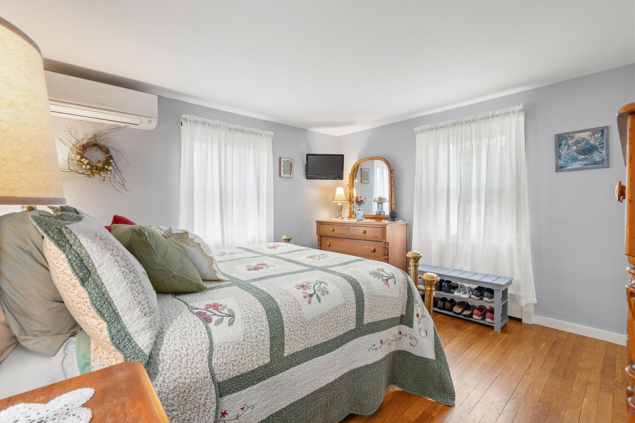 48 Main Street Atkinson, NH 03811 - Photo 16 of 39