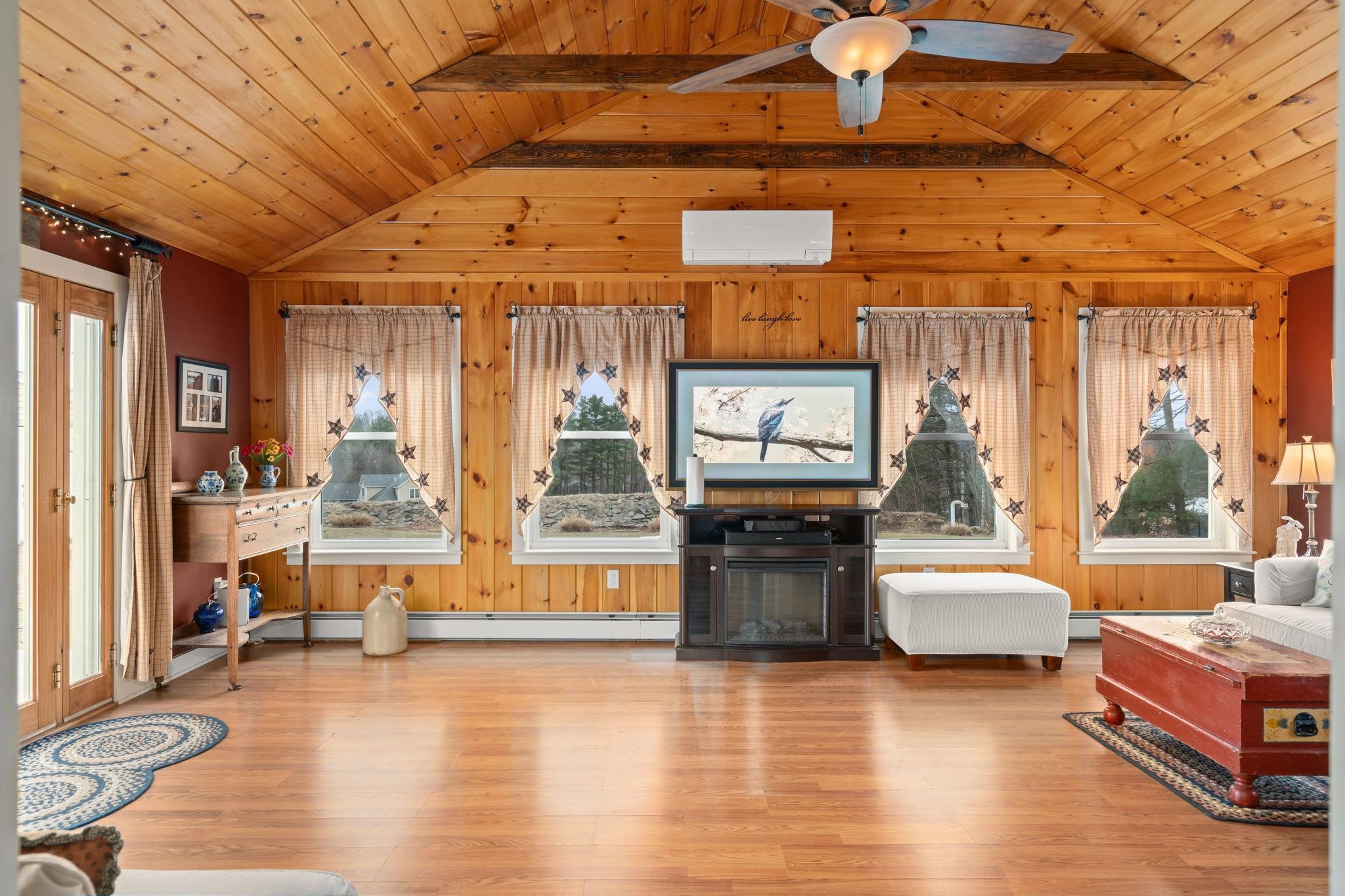 48 Main Street Atkinson, NH 03811 - Photo 9 of 39