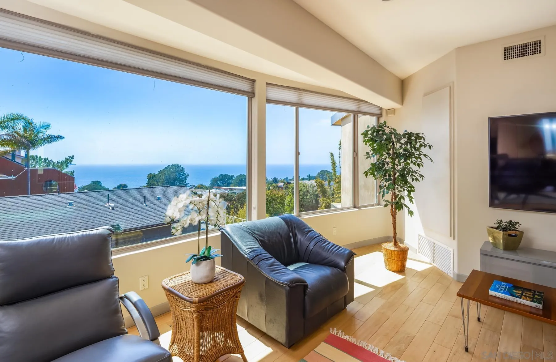 2247 El Amigo Road Del Mar, CA 92014 - Photo 27 of 40