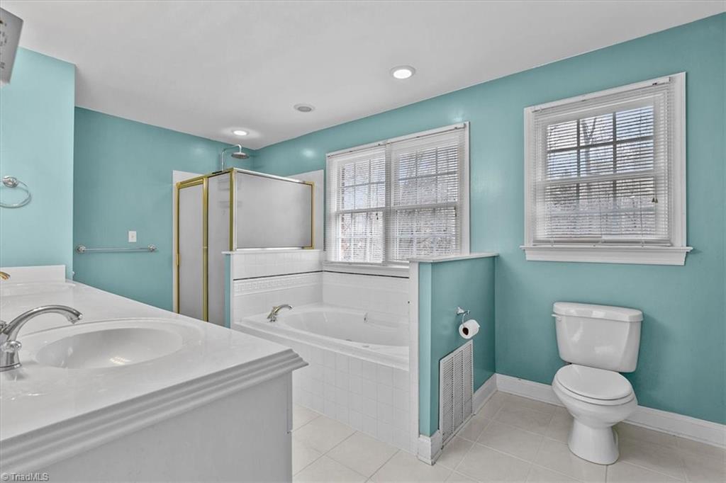 1804 Ridge Oaks Drive Oak Ridge, NC 27310 - Photo 23 of 44