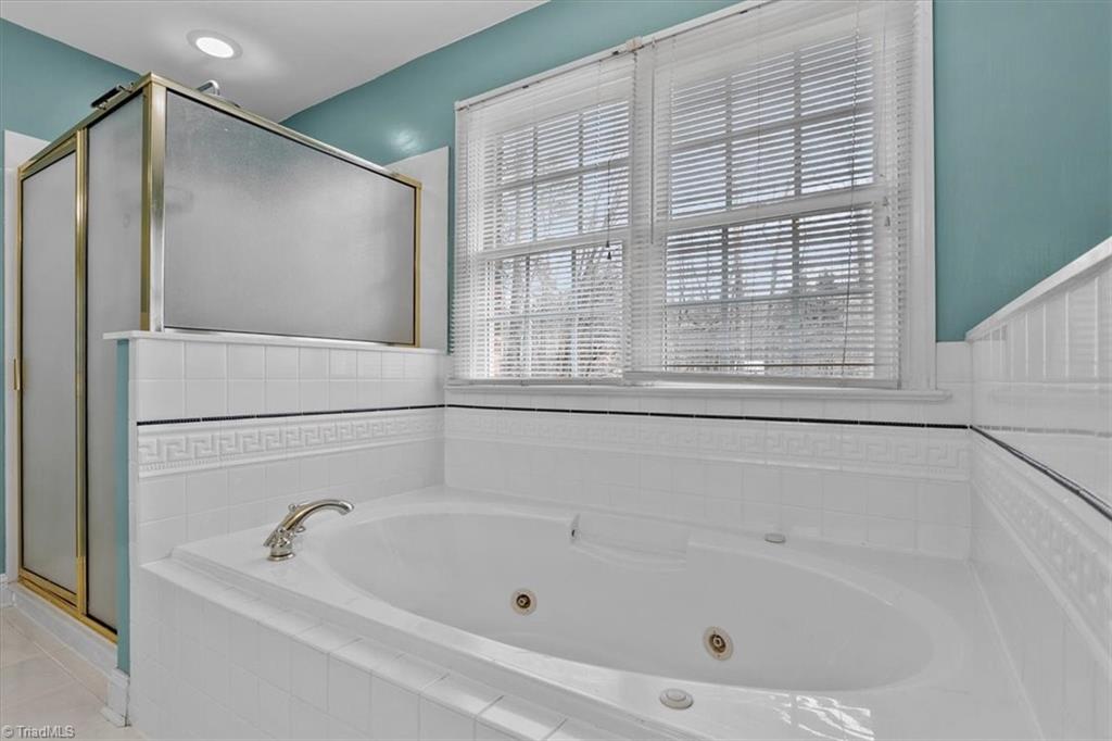 1804 Ridge Oaks Drive Oak Ridge, NC 27310 - Photo 25 of 44