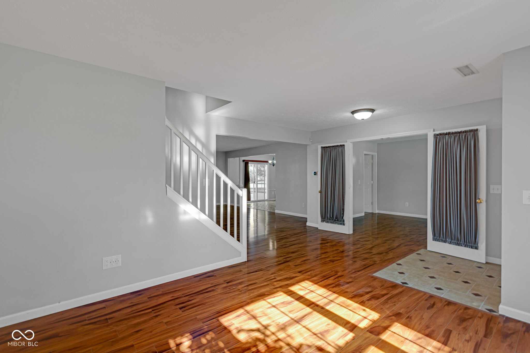 6553 Hunters Ridge South Zionsville, IN 46077 - Photo 8 of 61