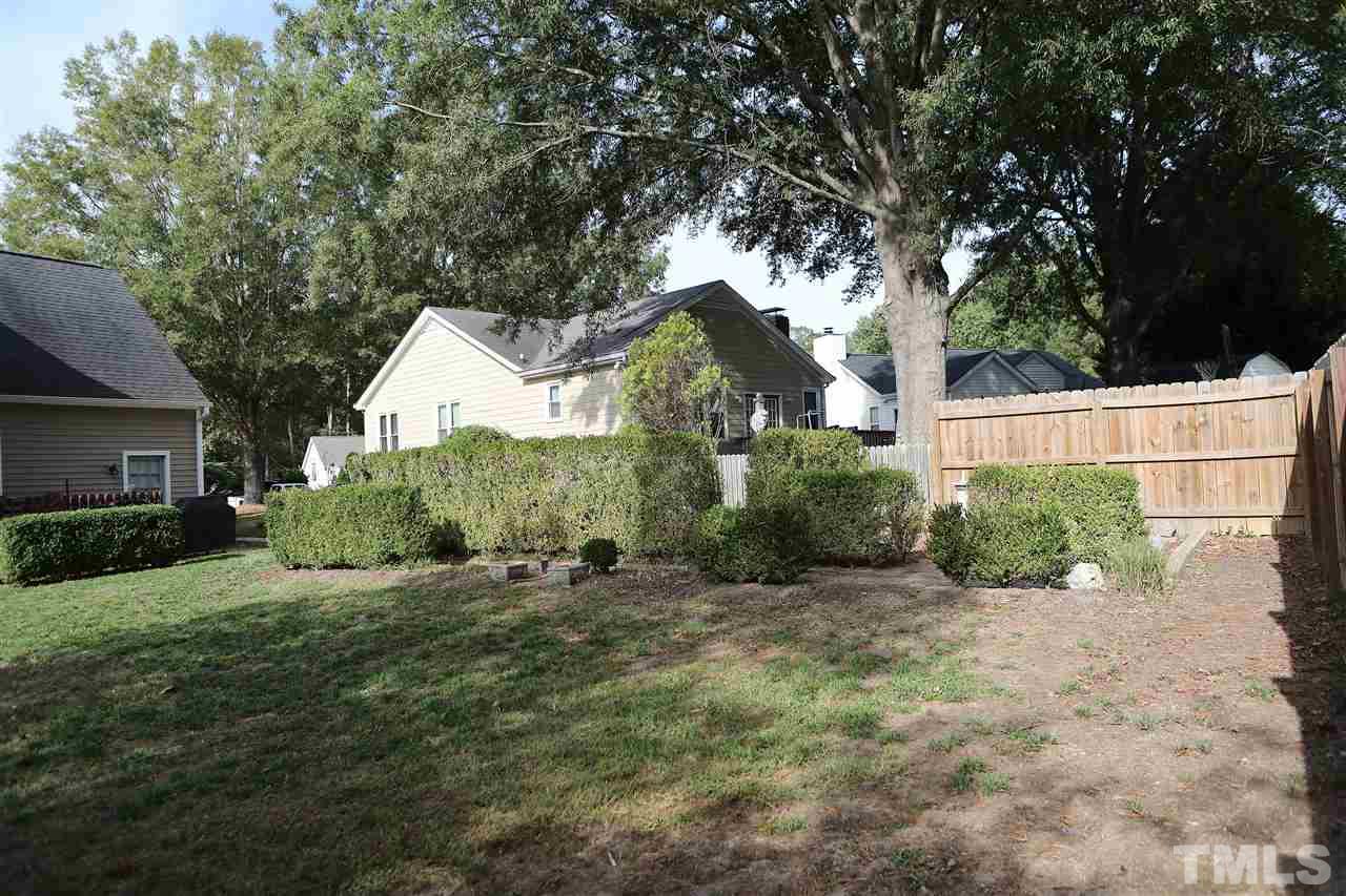 2004 Carthage Circle Raleigh, NC 27604 - Photo 4 of 19
