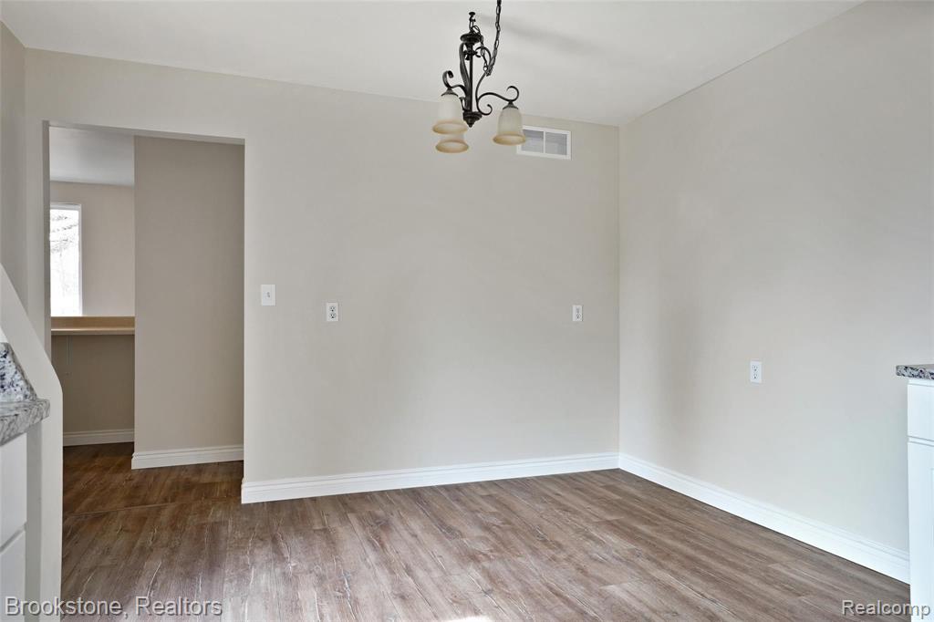 140 Michelson Road Rochester, MI 48307 - Photo 13 of 31