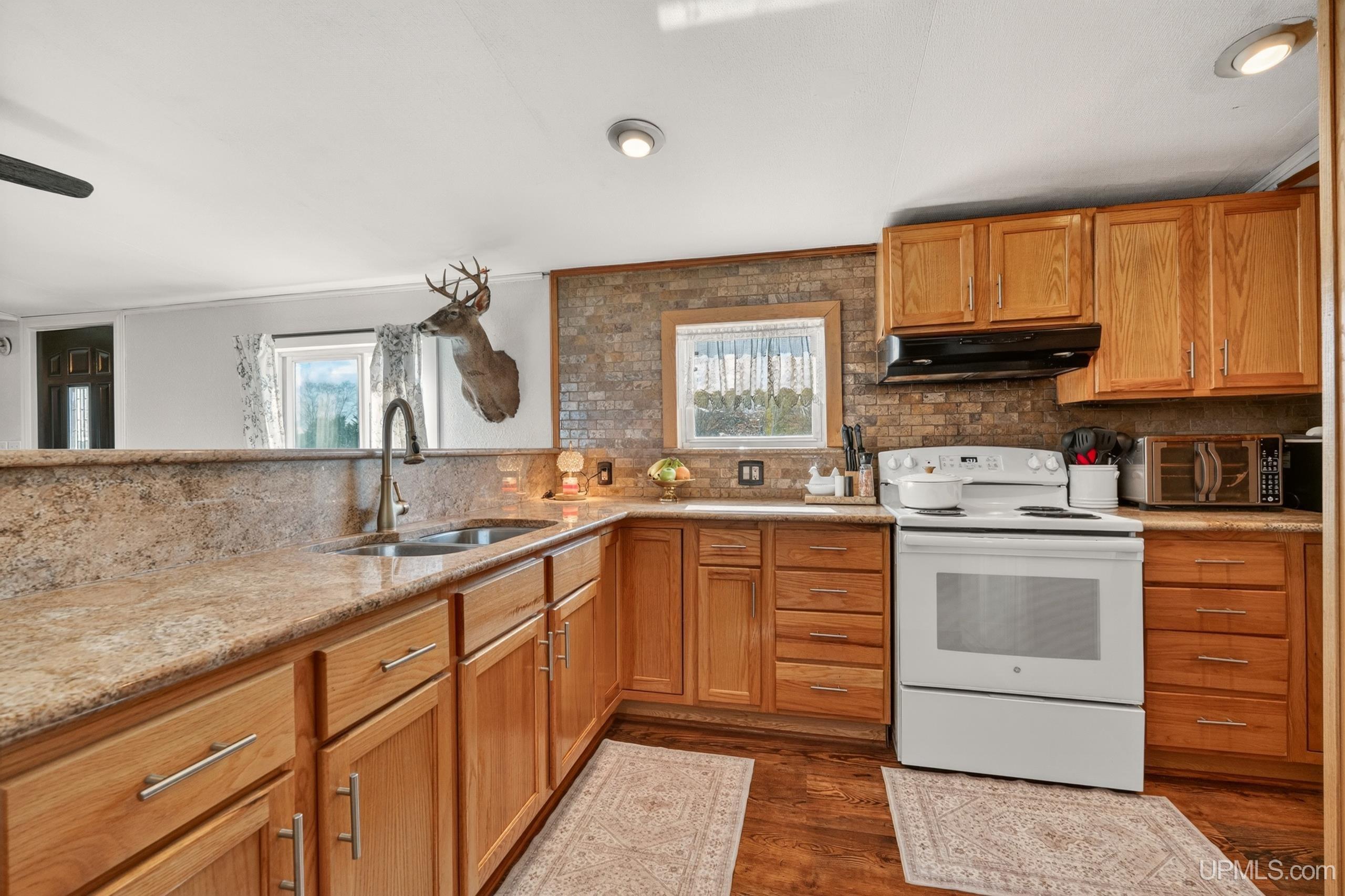 1356 West Kendall Road Manistique, MI 49854 - Photo 17 of 35
