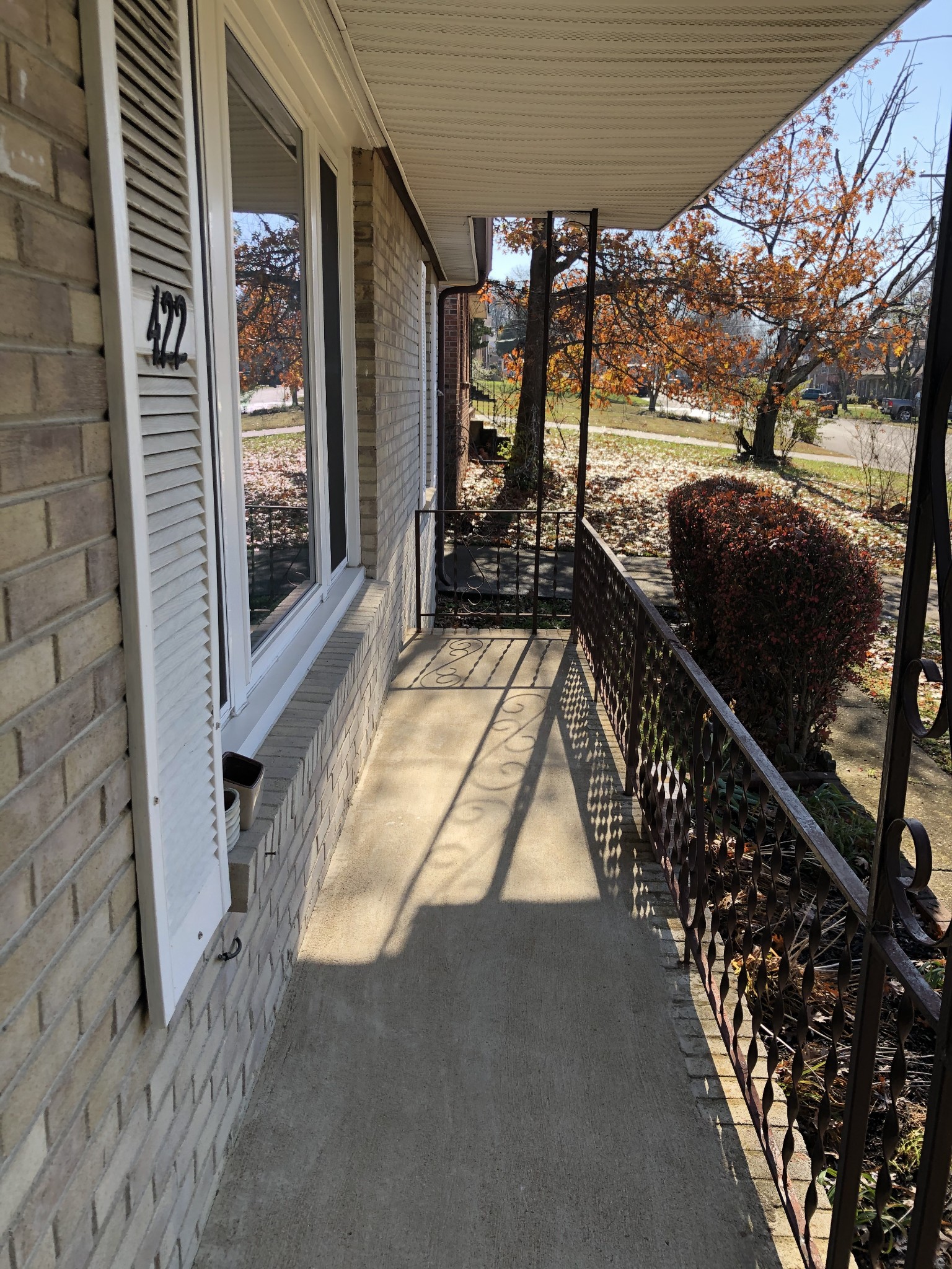 422 Cedarcliff Road Antioch, TN 37013 - Photo 4 of 26 a view of outdoor space and porch