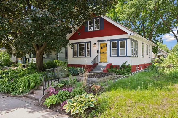$385,000 | 3224 36th Avenue South, Minneapolis, MN 55406