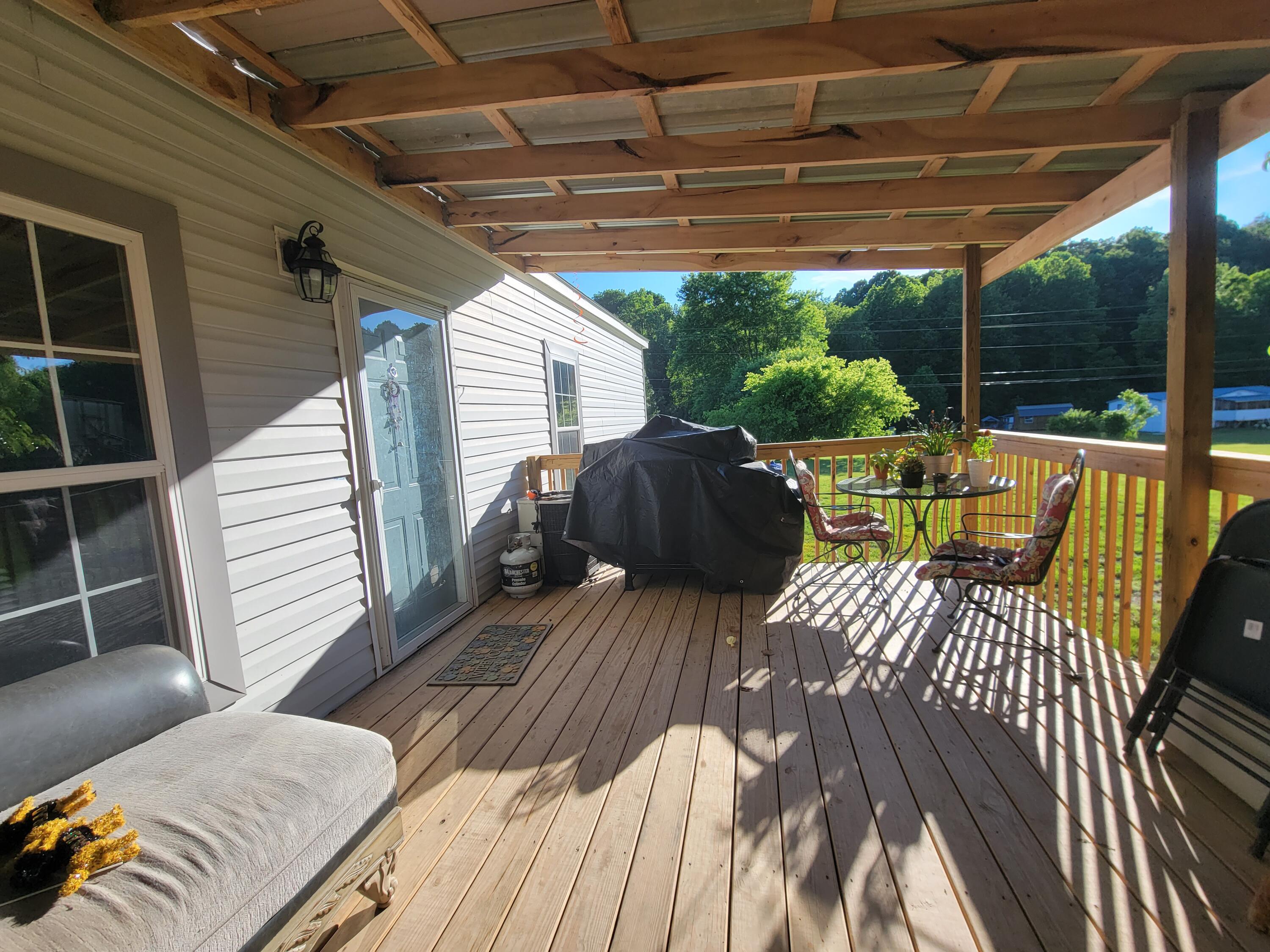 1065 Dry Branch Road Irvine, KY 40336 - Photo 11 of 14 20230531_185235
