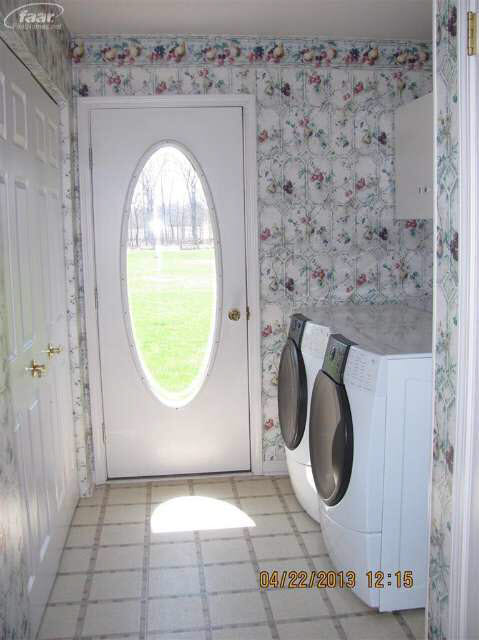 7091 Lahring Road Gaines, MI 48436 - Photo 6 of 21 20353388-5.JPG