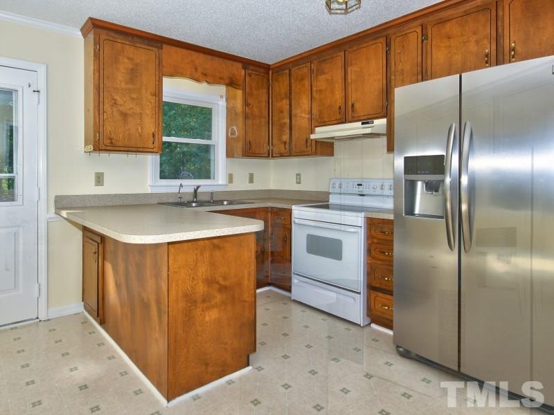 1726 Ranch Road Clayton, NC 27520 - Photo 9 of 25