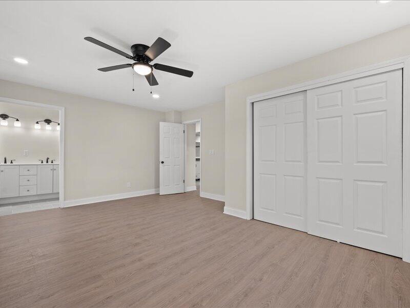 680 Forest Grove Lane Brookfield, WI 53005 - Photo 19 of 37 21-DSC5994