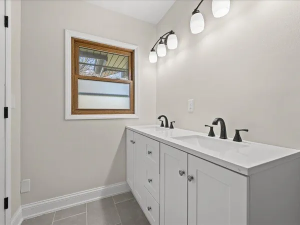 $625,000 | 680 Forest Grove Lane, Brookfield, WI 53005