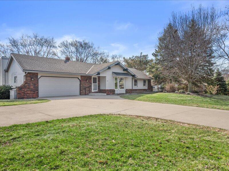 680 Forest Grove Lane Brookfield, WI 53005 - Photo 32 of 37 32-DSC6059