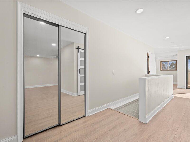 680 Forest Grove Lane Brookfield, WI 53005 - Photo 7 of 37 Foyer