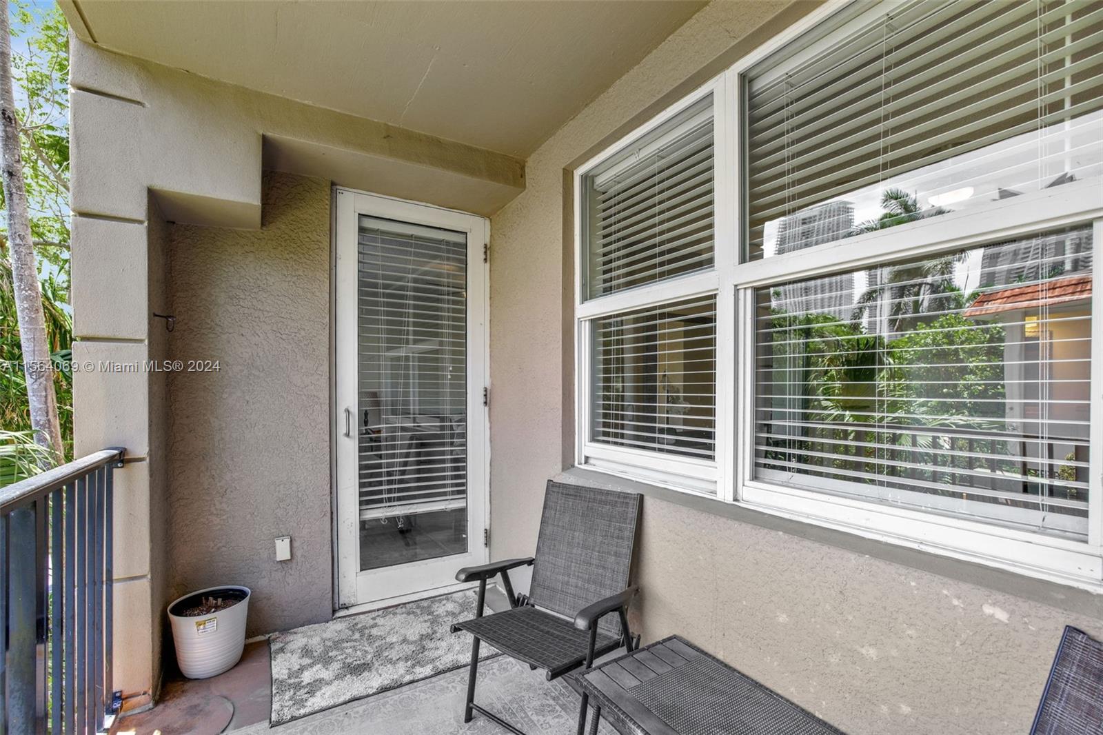 17150 North Bay Road, Unit 2216 Sunny Isles Beach, FL 33160 - Photo 11 of 46 a view of a room with a lounge chair