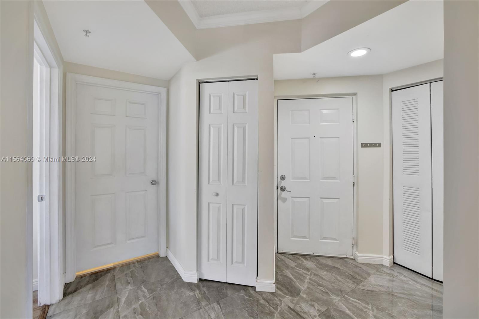 17150 North Bay Road, Unit 2216 Sunny Isles Beach, FL 33160 - Photo 26 of 46 a view of empty room