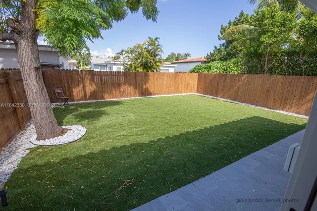 $995,000 | 3045 Southwest 21st Street, Miami, FL 33145