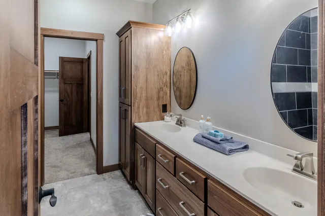 $484,900 | 330 10th Street South, Sartell, MN 56377