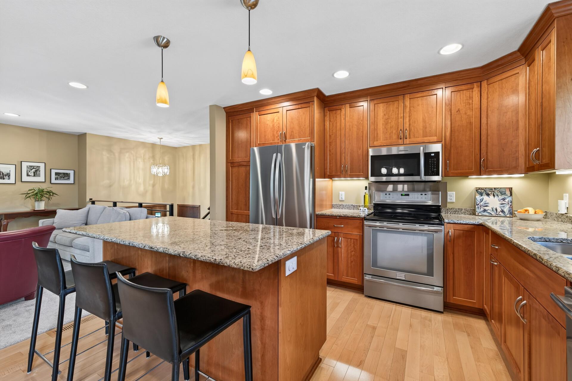 7183 Birchview Road Maple Grove, MN 55369 - Photo 7 of 37