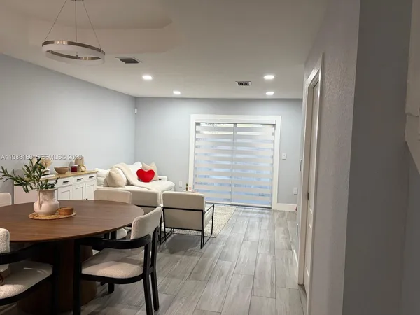 $2,900 | 14113 Southwest 120th Court, Unit 416, Miami, FL 33186