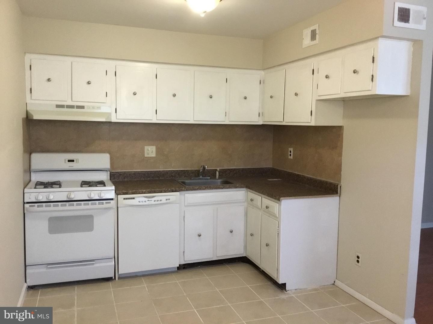 3502 Woodhaven Road Philadelphia, PA 19154 - Photo 18 of 24 Gallery Image 18