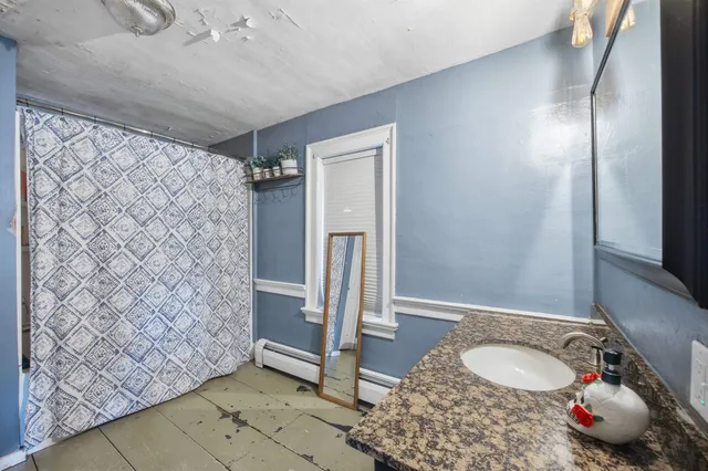 $349,900 | 70 White Mountain Highway, Tamworth, NH 03817