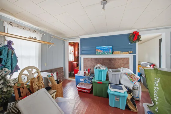 $349,900 | 70 White Mountain Highway, Tamworth, NH 03817