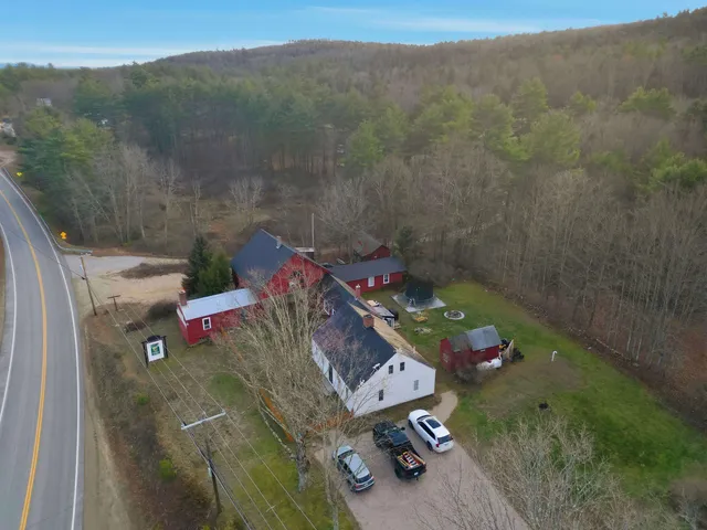 $349,900 | 70 White Mountain Highway, Tamworth, NH 03817
