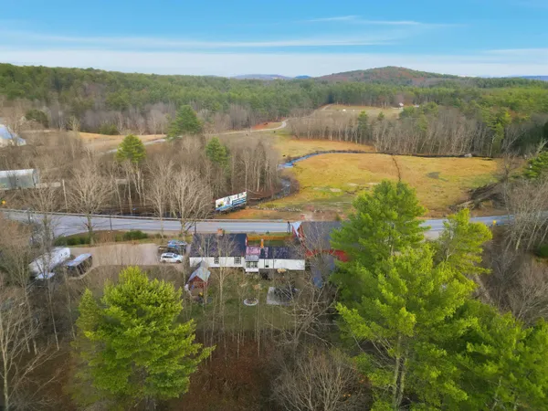 $349,900 | 70 White Mountain Highway, Tamworth, NH 03817