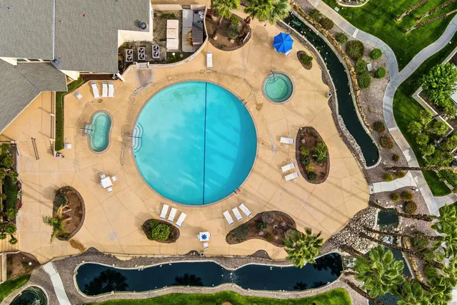 $300,000 | 138 Piccadilly Street, Rancho Mirage, CA 92270