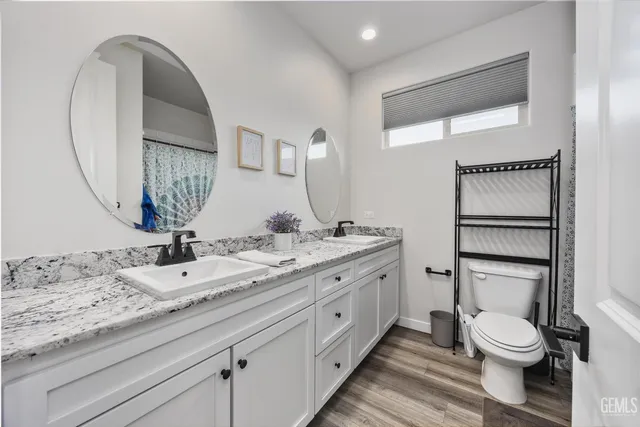 $730,000 | Undisclosed Address, Bakersfield, CA 93314