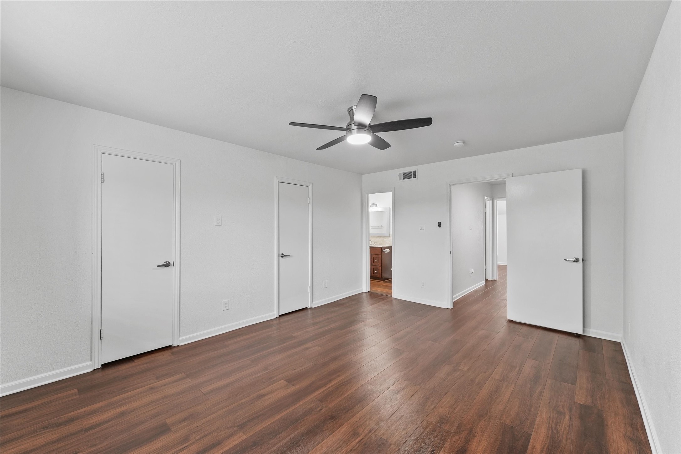 11550 Chimney Rock Road, Unit 536 Houston, TX 77035 - Photo 15 of 28 Dual closets in the primary bedroom