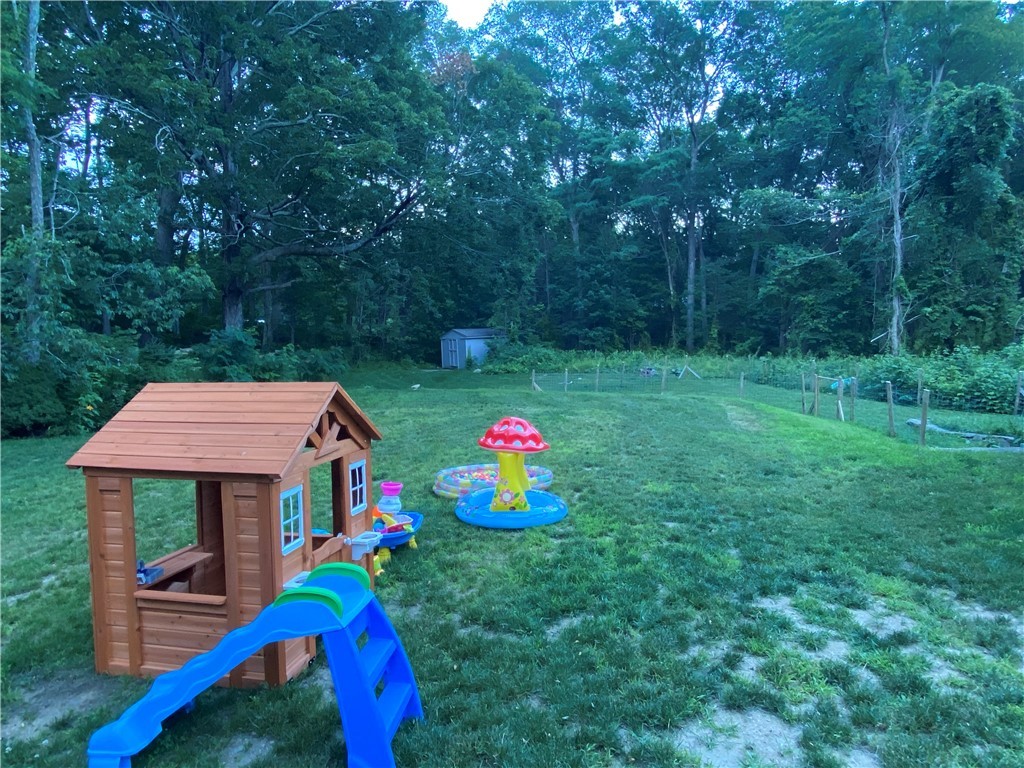 291 Snake Hill Road Glocester, RI 02857 - Photo 17 of 25