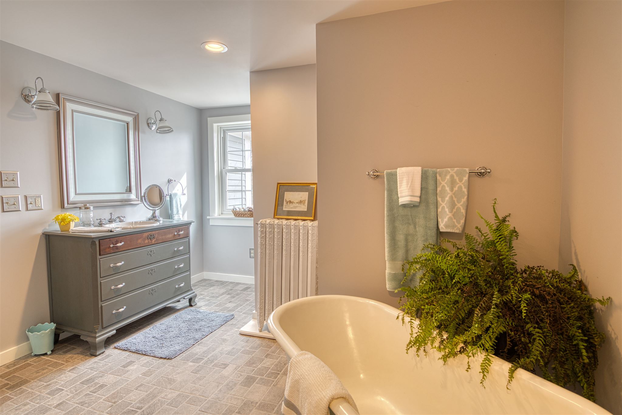 2346 Greenbush Road Charlotte, VT 05445 - Photo 21 of 34 Gallery Image 21